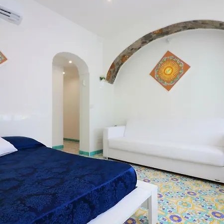 Sorrento Realty Holidays - Erika Apt *