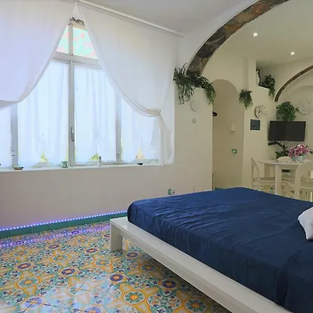 Sorrento Realty Holidays - Erika Apt Apartmán *